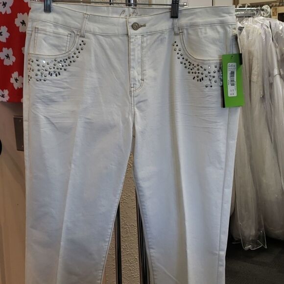 Cartise white pants  - Picture 1 of 5